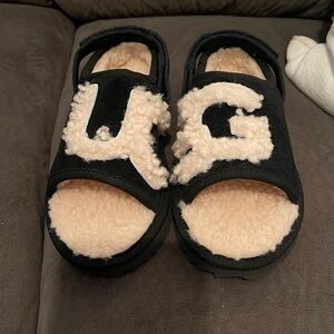 Ugg Sherpa slippers toddler
